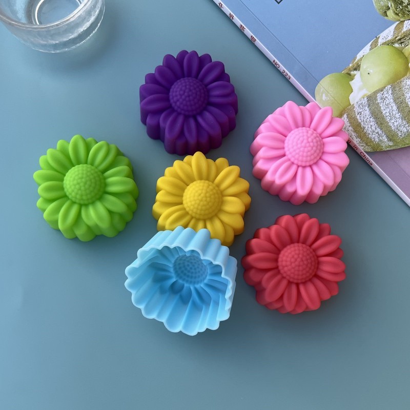 Soap Making Utensils - 6 Pcs Set Non-Stick Flower Designs